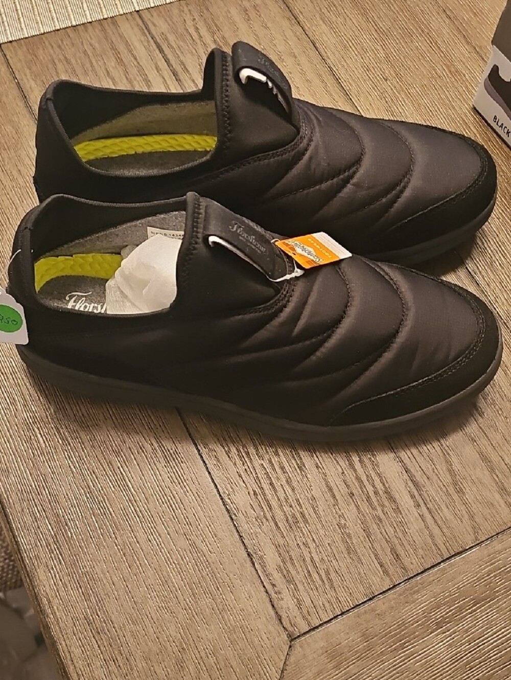 NWT- Skechers Men's Black Lightweight Knit Memory Foam Sneaker